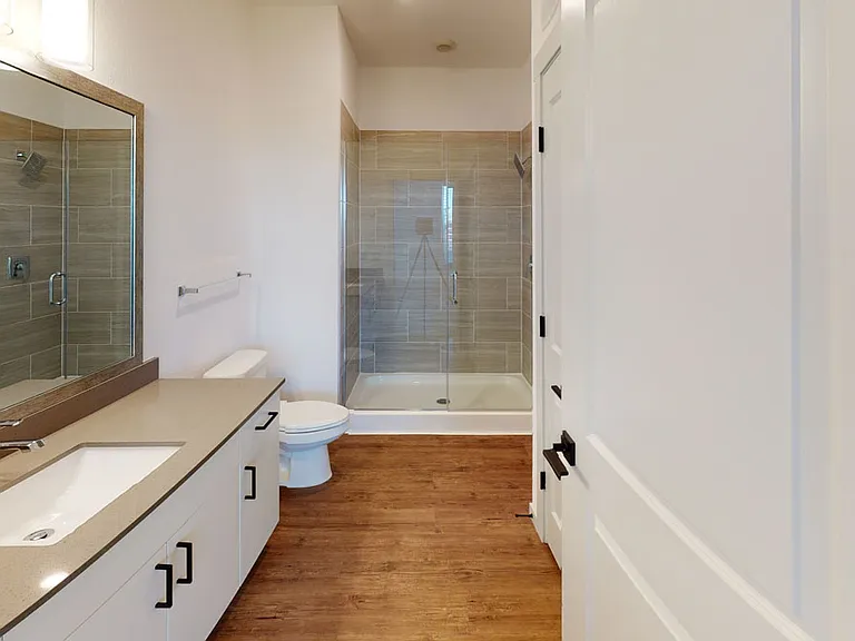 The Prospector Apartments — Photo 17