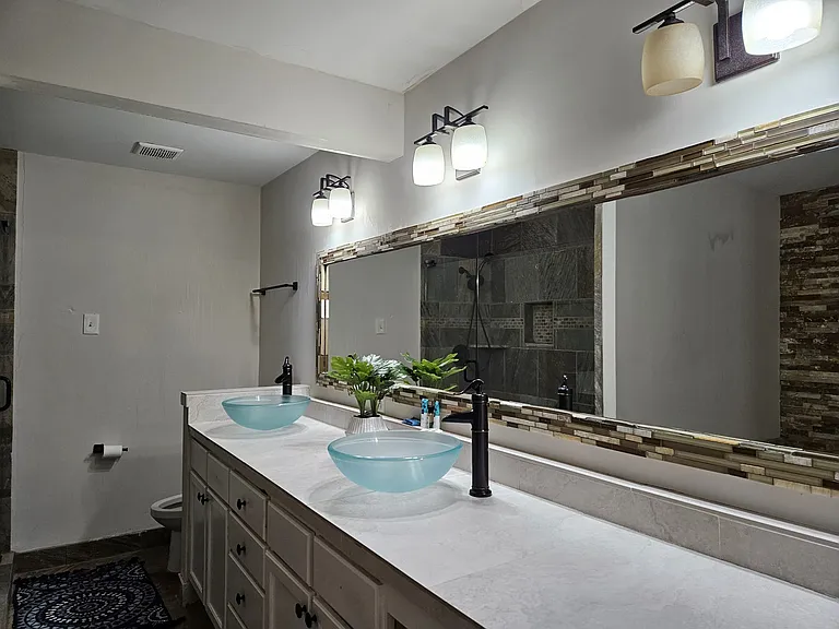 2200 Montego Dr — Photo 14