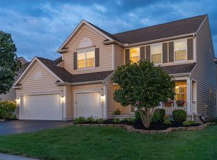 1198 Carnoustie Cir, Grove City, OH 43123