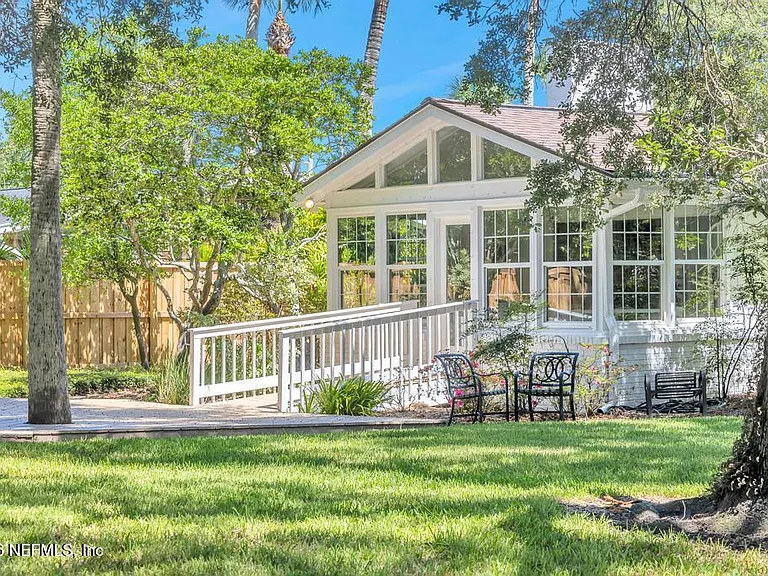 1452 Seminole Rd — Photo 44