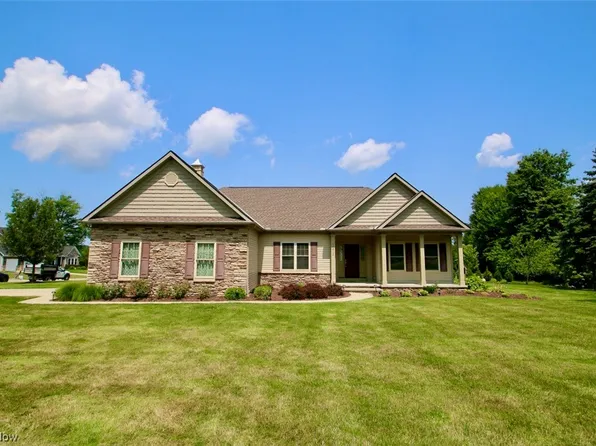 11513 Girdled Rd, Concord Township, OH 44077