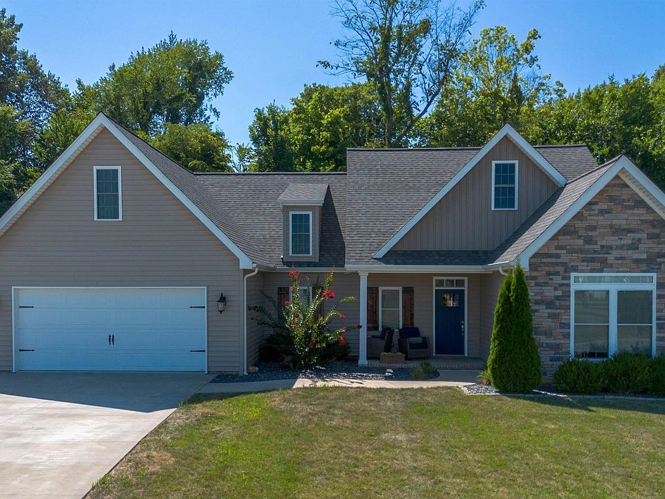 1st image of 161 Hunters Ridge Dr