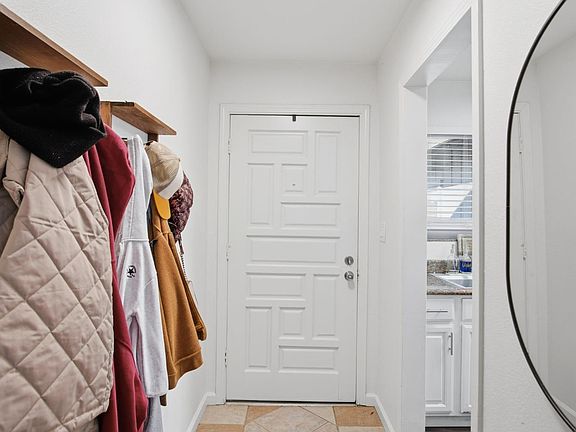 5th image of 680 Sherri Way