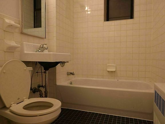 2nd image of 235 W 115th St APT 3B