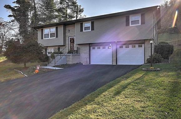 1st image of 163 Buttermilk Pvt Dr
