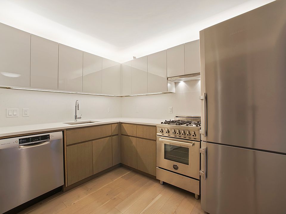 1st image of 107 Columbia Hts #8K