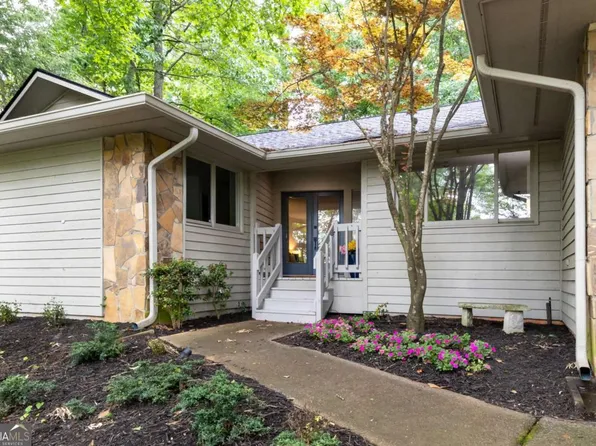 4198 Lake Rill Ct, Marietta, GA 30062