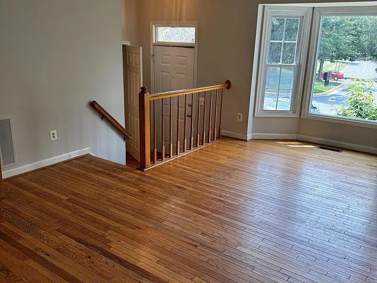 3706 Farmland Dr — Photo 4