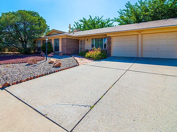 2nd image of 3808 Chelwood Dr NE