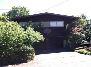 3613 NE 43rd St, Seattle, WA 98105