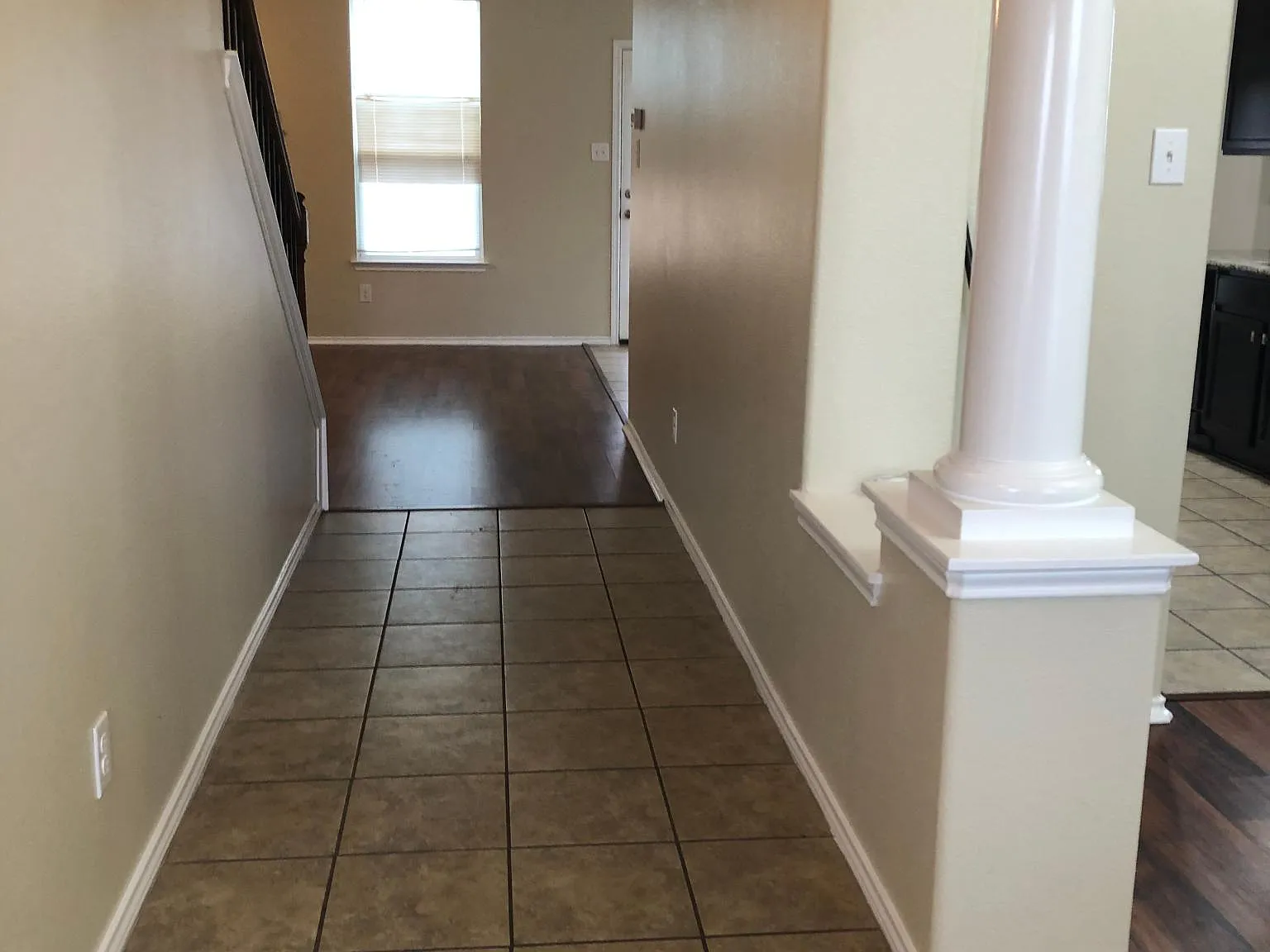 4 bed, 2217 sqft, $2,450 — Photo 2