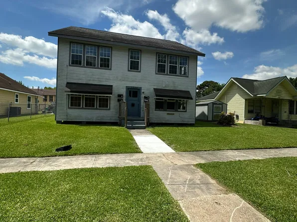 3205 Illinois St, Baytown, TX