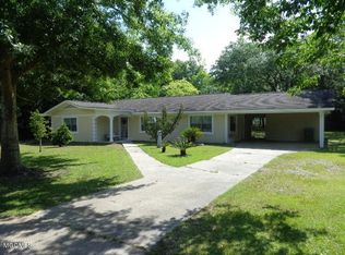 828 Tegarden Rd, Gulfport, MS 39507