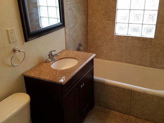 4th image of 2263 N 72nd St