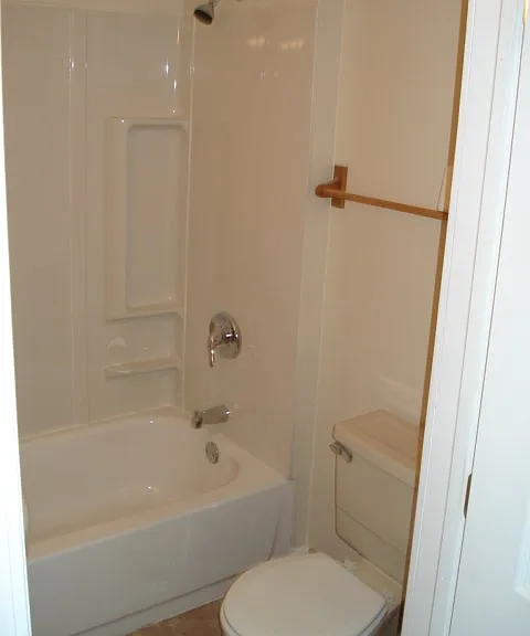 1037 Beard St #1 — Photo 13