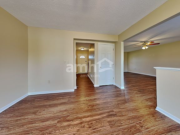 5th image of 8778 Woodridge Dr