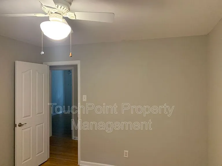 1130 Cheddington Dr — Photo 15