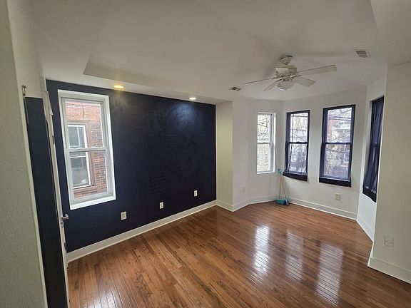 3rd image of 2943 W Girard Ave #2