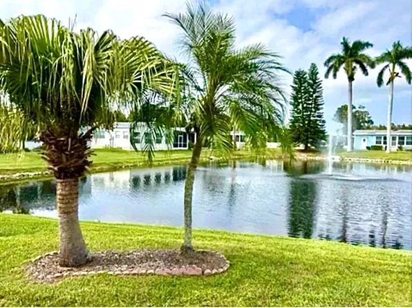 6806 Palmetto Grv, Ellenton, FL 34222