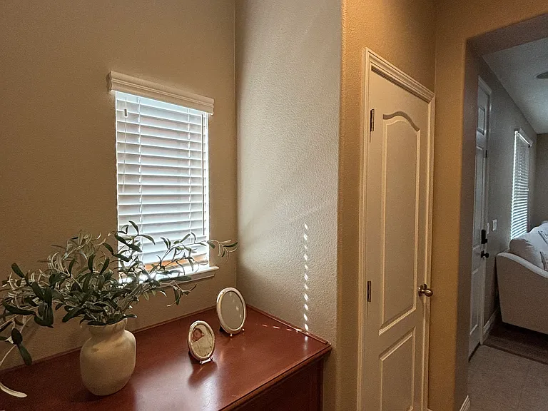 343 Carriage Ln — Photo 6