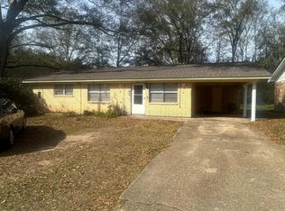 360 Price St, Magnolia, MS 39652