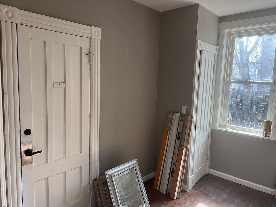 Rear bedroom