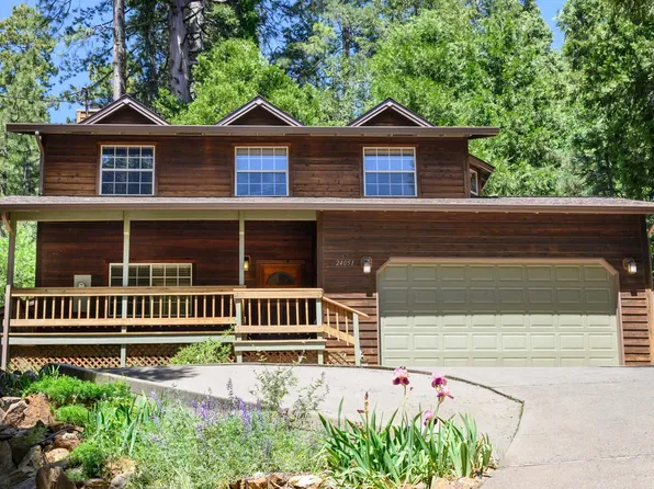 24051 Pine Lake Dr, Mi Wuk Village, CA 95383