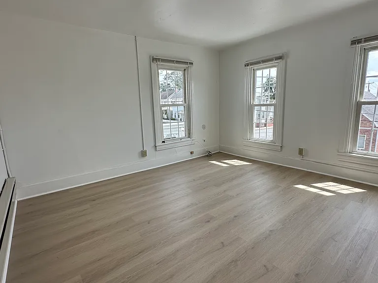 317 W Main St #2 — Photo 28