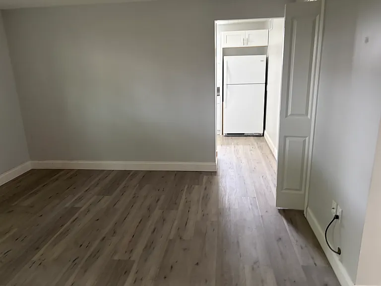 906 Erdner Ave #1 — Photo 8
