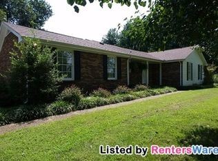 2709 Cages Bend Rd, Gallatin, TN 37066