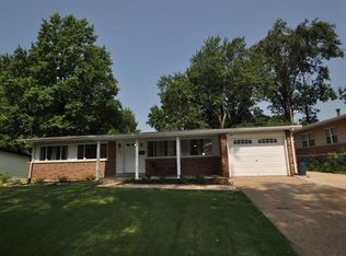1605 Gallant Fox Dr, Florissant, MO 63033