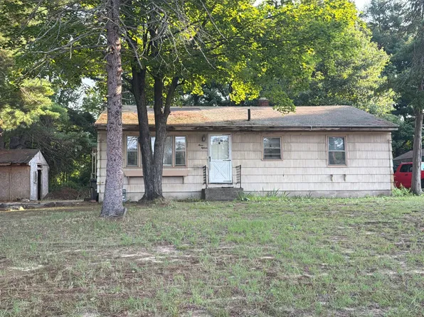 315 Hermitage Dr, Springfield, MA 01129