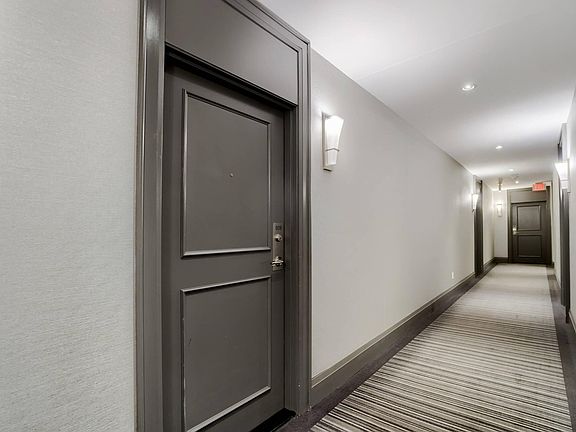 Entry Common Hallway.