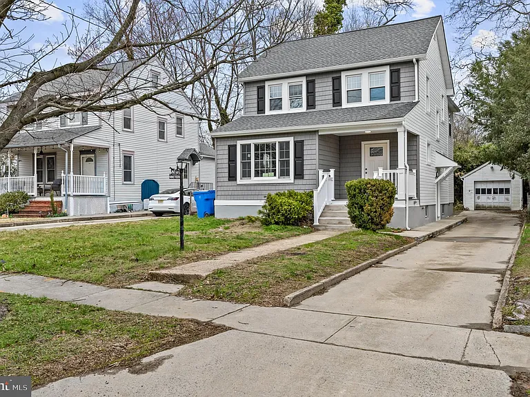 19 Conwell Ave — Photo 1