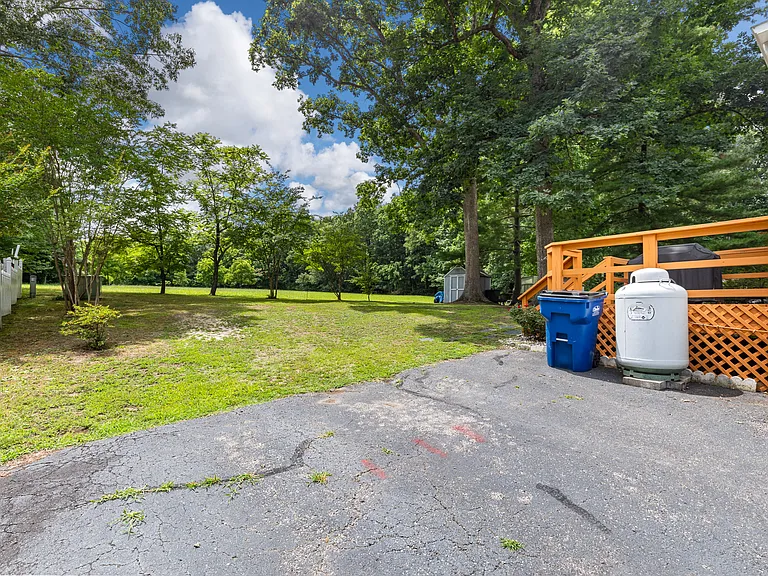 10112 Post Horn Dr — Photo 35