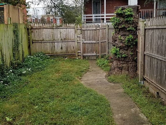 2nd image of 236 N 15th St