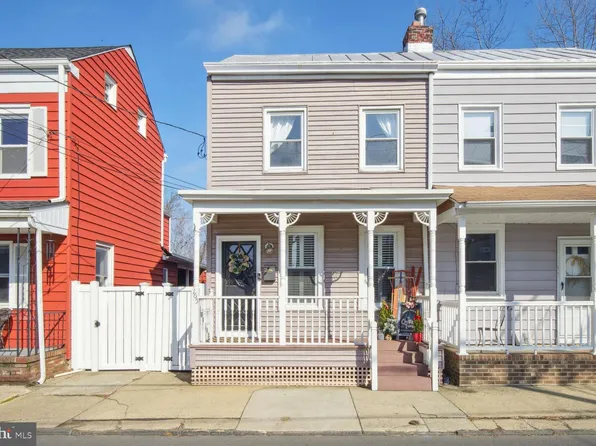 165 2nd St, Bordentown, NJ 08505