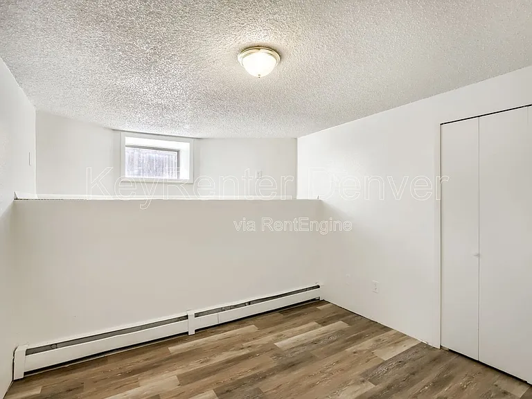 1118 6th St #C — Photo 15
