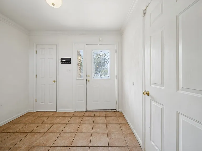 4720 Beach Bay Ct — Photo 4