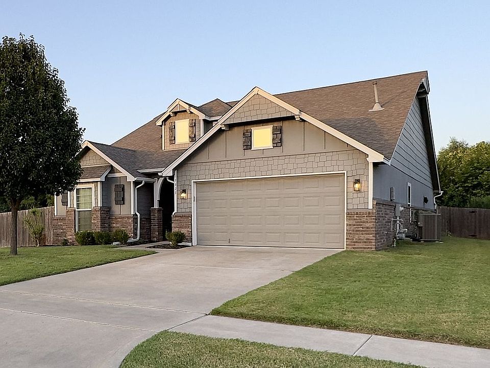 Corner Lot & Creek Views