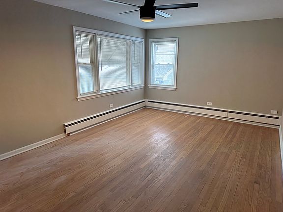 4th image of 6104 W Gunnison St #2R
