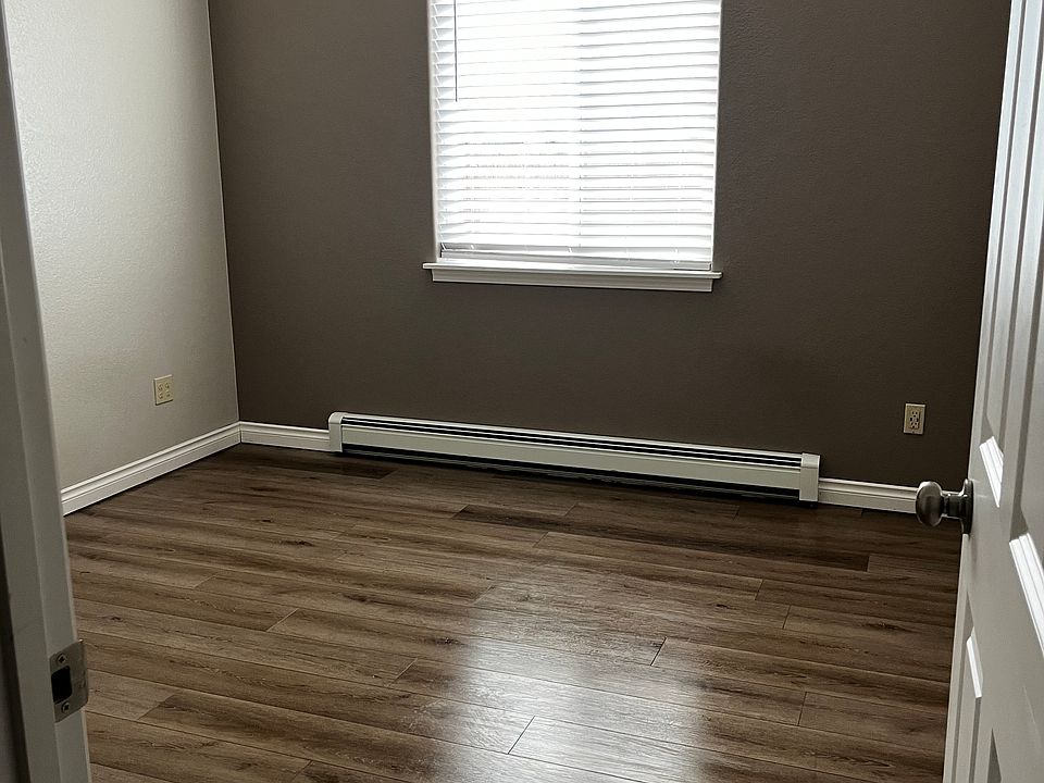 11 x 11 room
