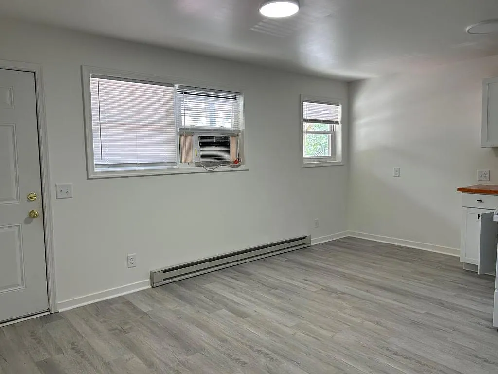 205 Nolens Hill — Photo 2