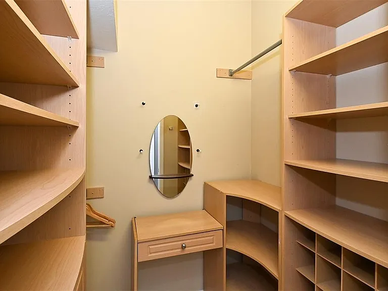 7131 Kensington Ct — Photo 23