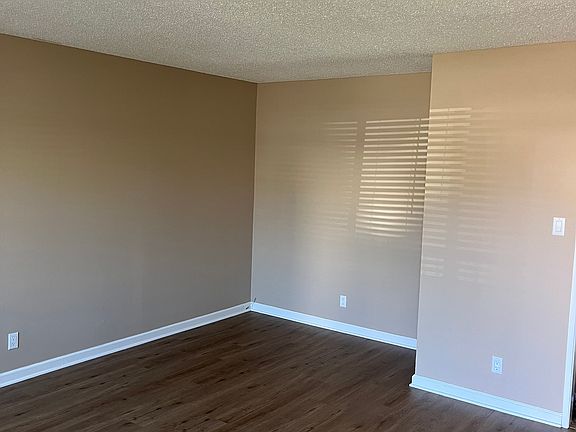 4th image of 108 Cameron Ct