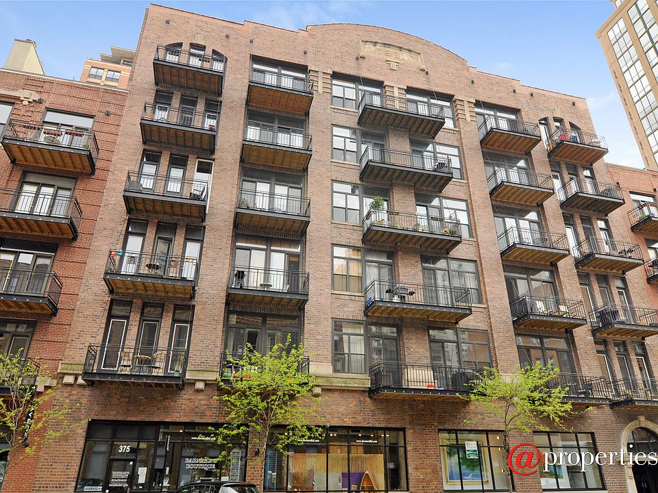 375 W Erie Loft Building