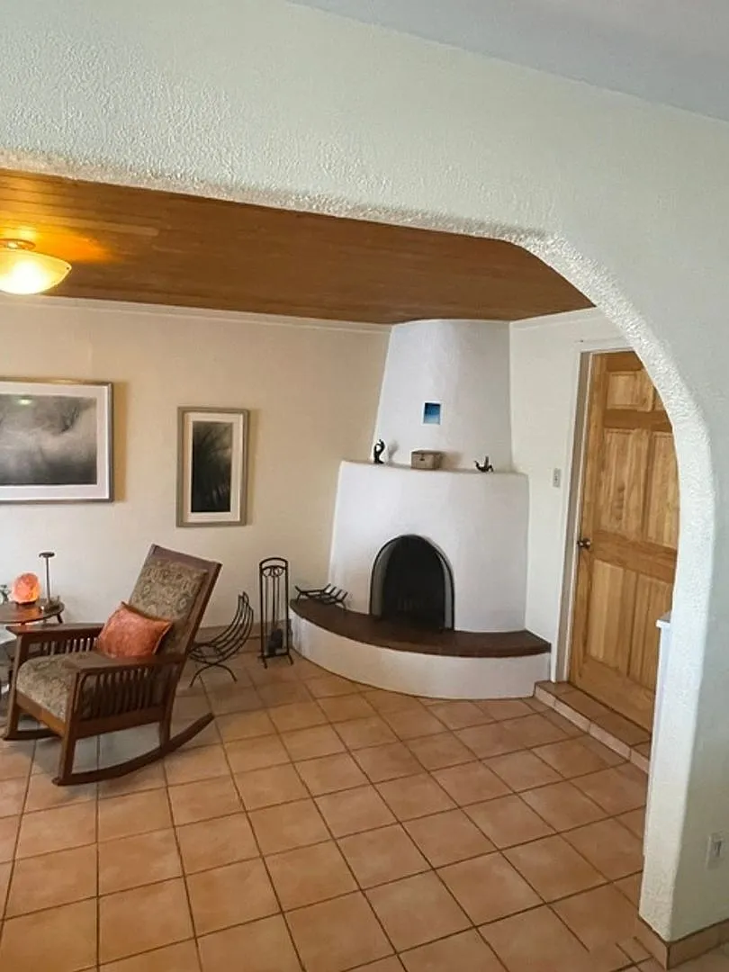 Charming 2BR House in Santa Fe — Photo 2