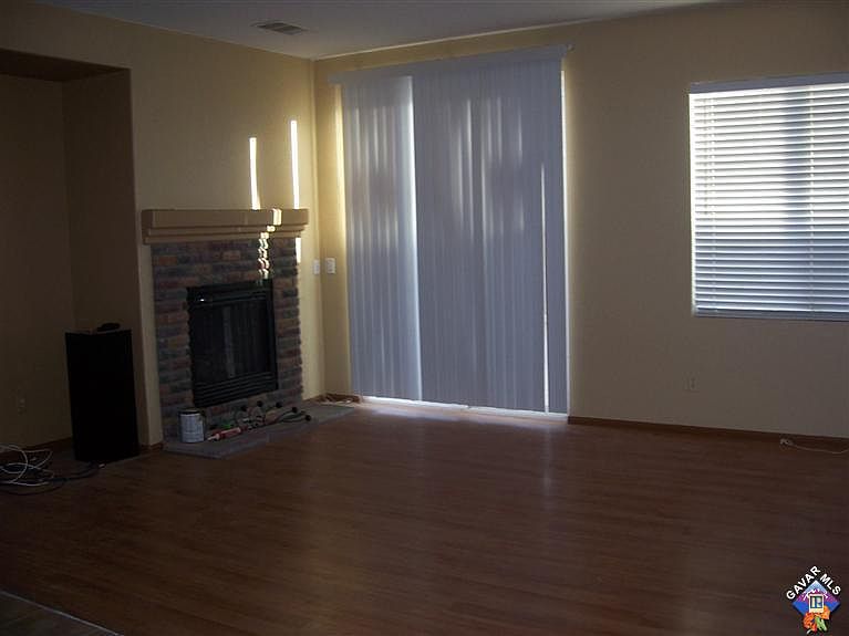 2nd image of 3024 Summer Breeze Ave