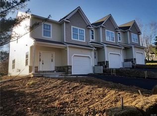 8307 Willow Run, Fogelsville, PA 18051