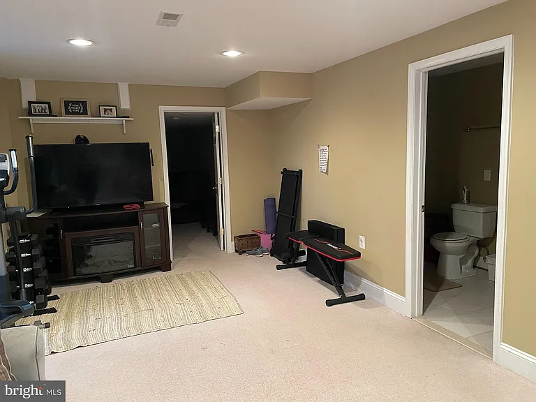 20671 Stillpond Ct — Photo 43